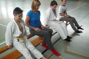 Feinmotorik fördernde Übungen für unsere Judo-Athleten, ein Beispiel für den ganzheitlichen Ansatz vom Gesundheitssportverein. Feinmotorik fördernde Übungen für unsere Judo-Athleten, ein Beispiel für den ganzheitlichen Ansatz vom Gesundheitssportverein.